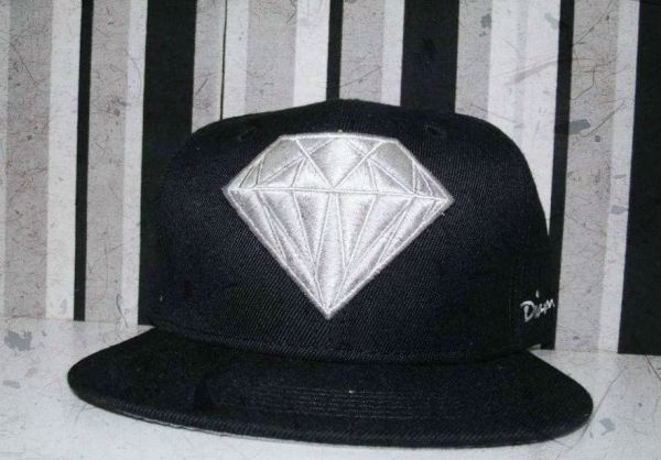 Boné Dimond supply co.